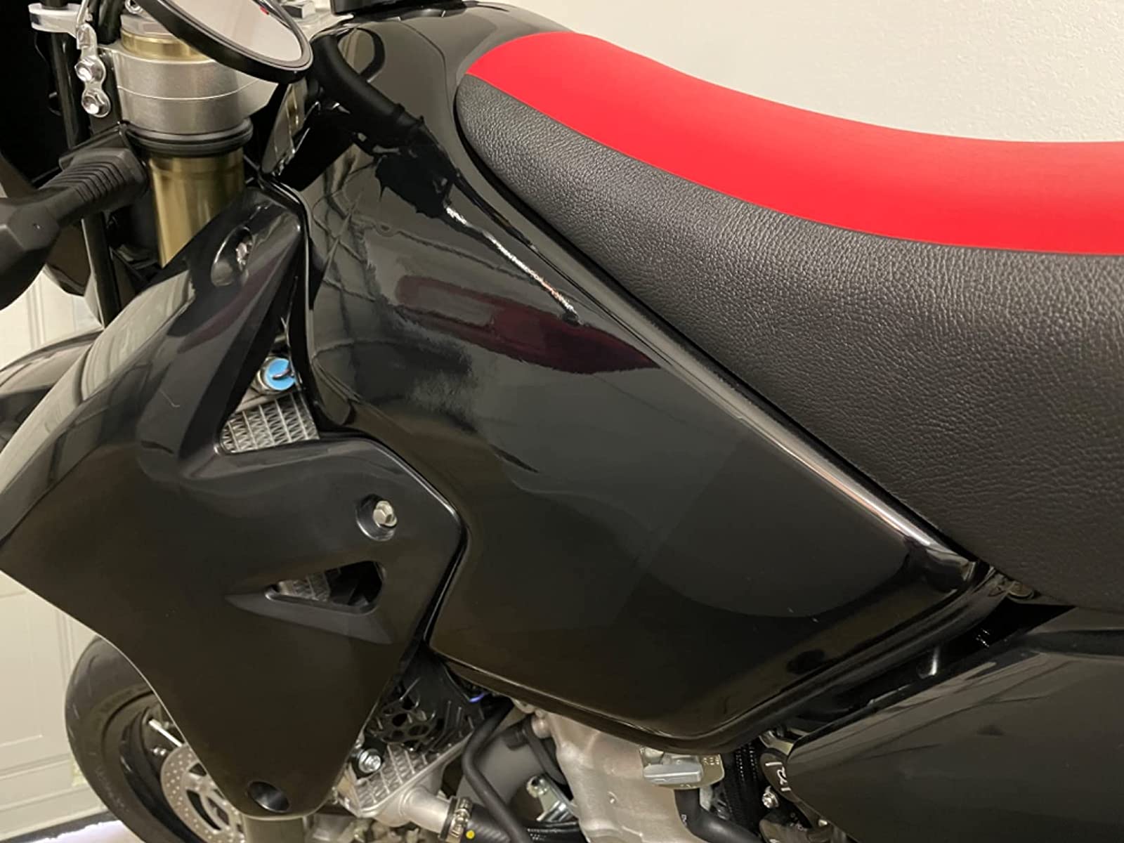 Super Gloss Piano Black Car Vinyl Wrap review 0