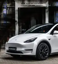 Gloss Pearl White Car Vinyl Wrap review 1