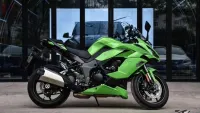 Super Gloss Viper Green Car Vinyl Wrap review 2