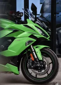 Super Gloss Viper Green Car Vinyl Wrap review 1