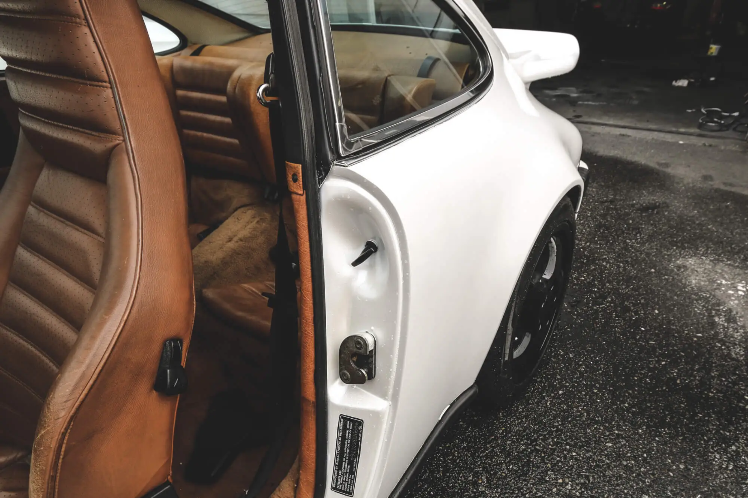 Super Gloss Crystal White Car Vinyl Wrap review 3