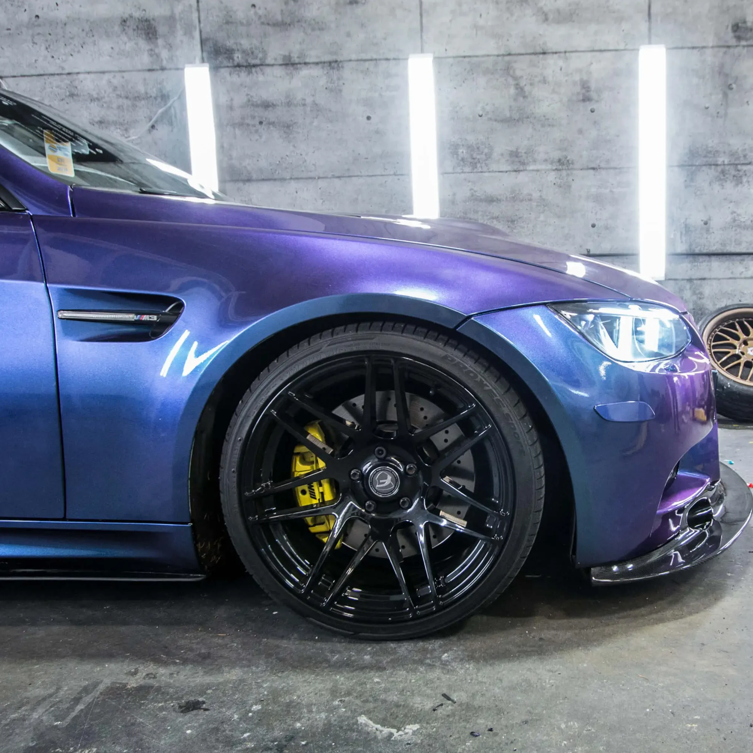 Gloss Diamond Purple Blue Car Vinyl Wrap review 1