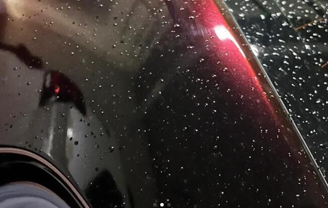 PET Gloss Shifting Red to Black Car Vinyl Wrap review 1