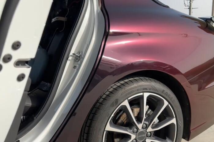 PET Gloss Shifting Red to Black Car Vinyl Wrap review 1