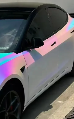 Holographic Chrome Rainbow White Car Vinyl Wrap (Non-Stretchable) review 0
