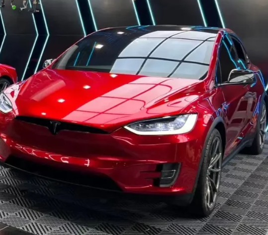 Gloss Metallic Cherry Red Car Vinyl Wrap review 1