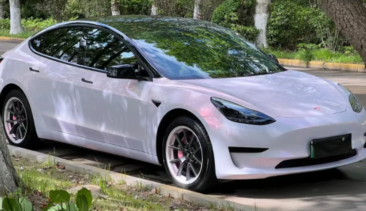 Gloss Metallic Pink to White Car Vinyl Wrap  review 0