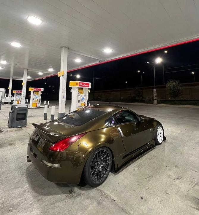 Gloss Metallic Midnight Gold Car Vinyl Wrap review 2