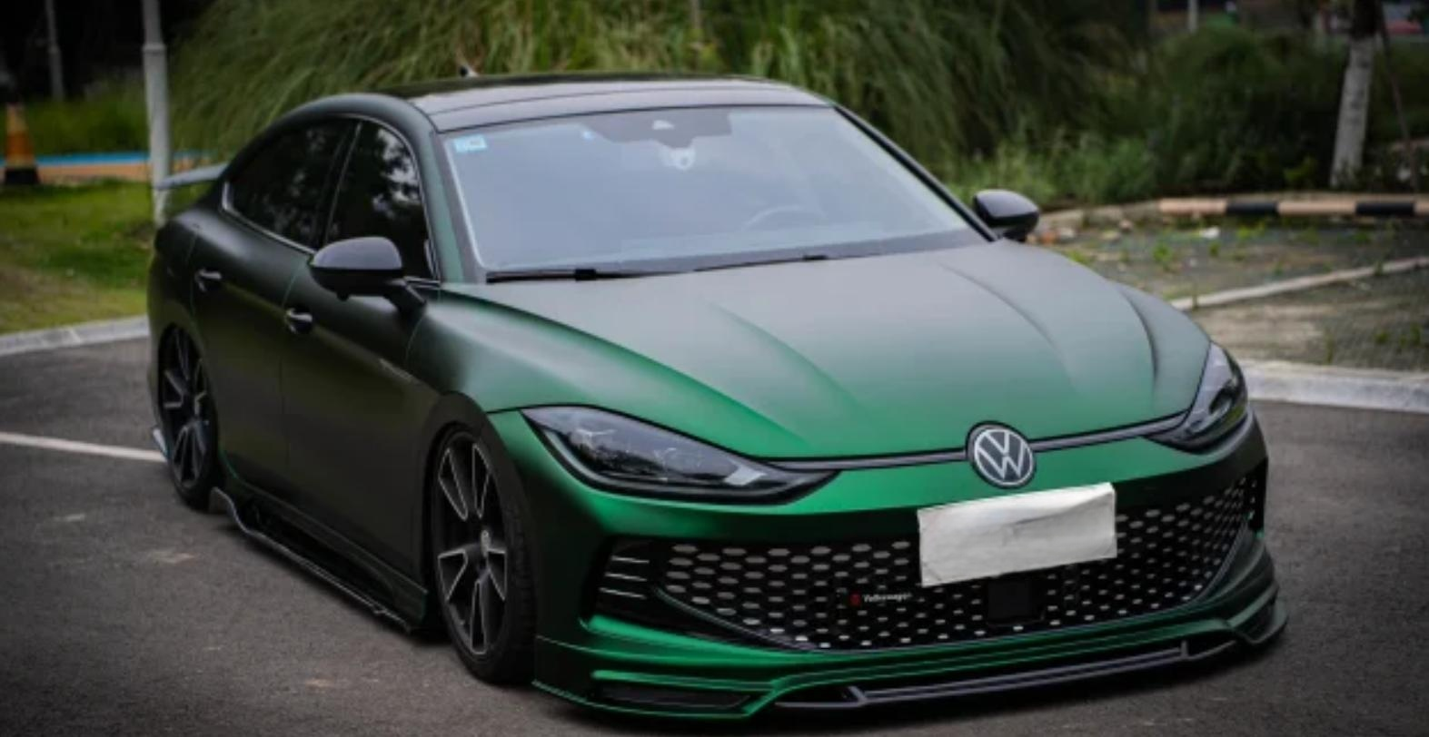 Matte Venom Green Car Vinyl Wrap review 4