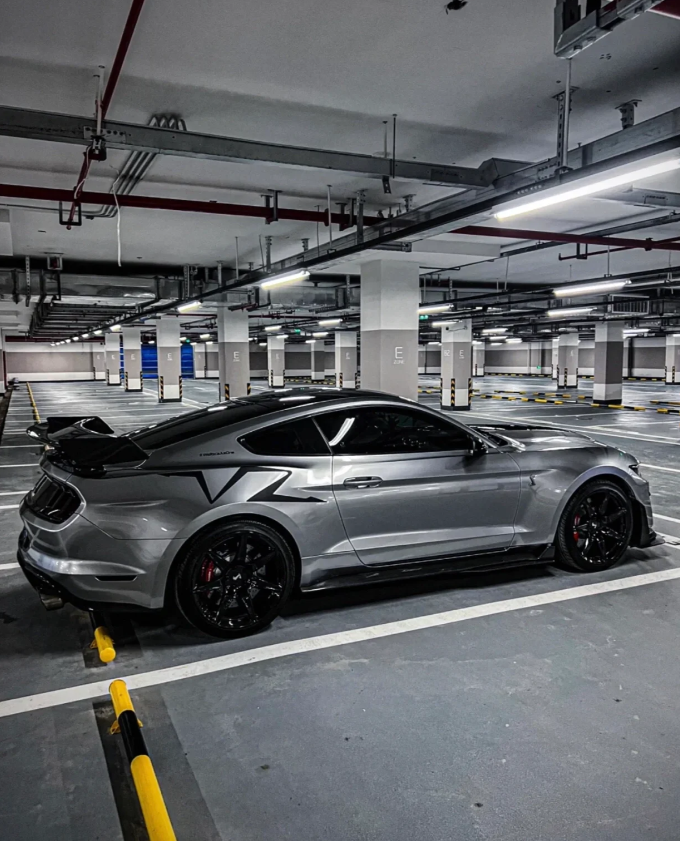 Gloss Metallic Metal Silver Car Vinyl Wrap review 1