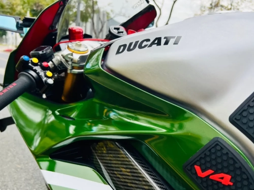 Gloss Metallic Sonoma Green Car Vinyl Wrap review 