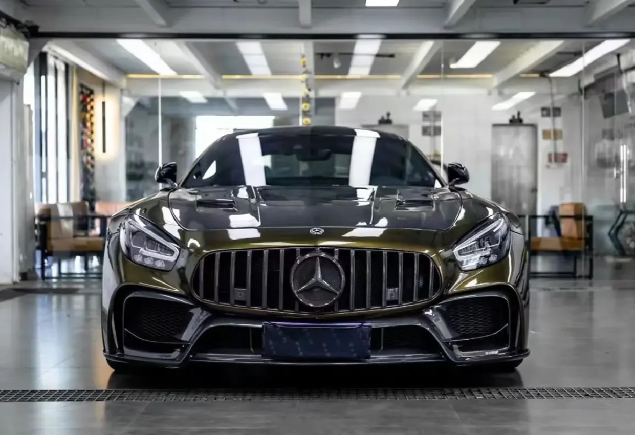 Gloss Metallic Midnight Gold Car Vinyl Wrap review Lexie Berry 03