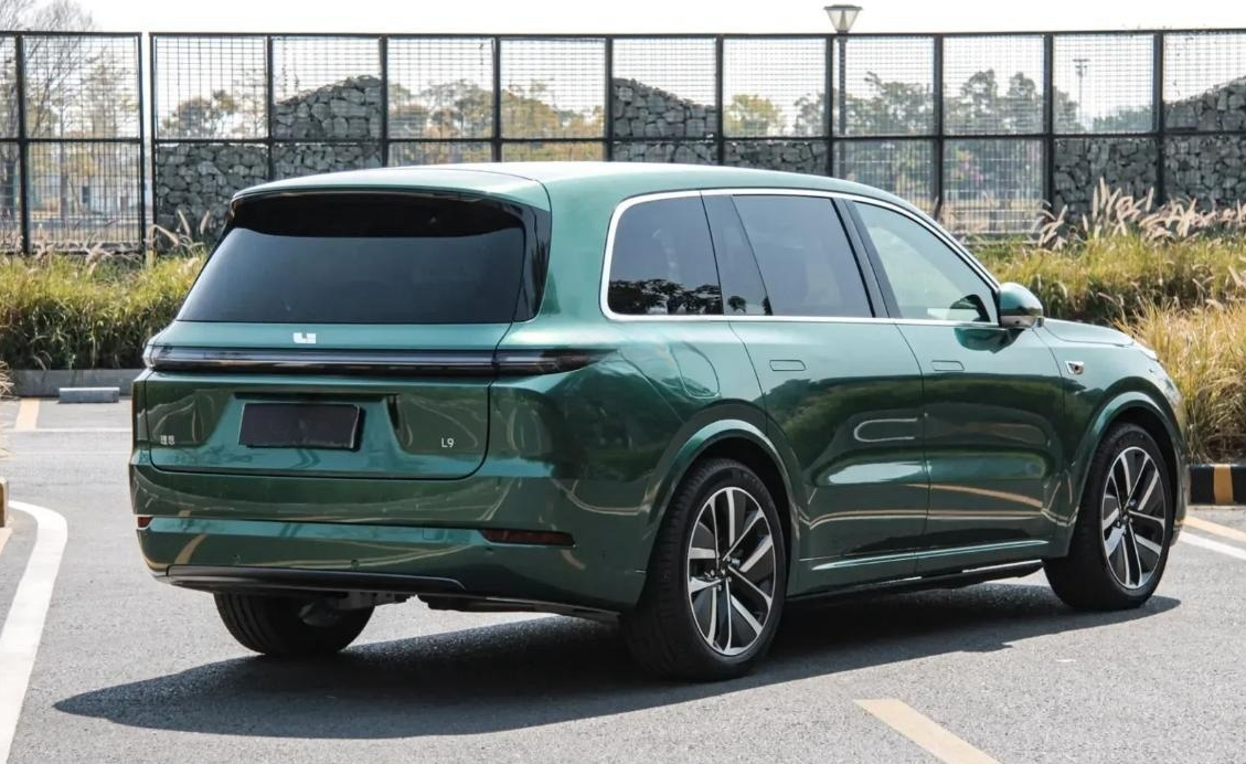 Gloss Metal Emerald Green Car Vinyl Wrap review 2