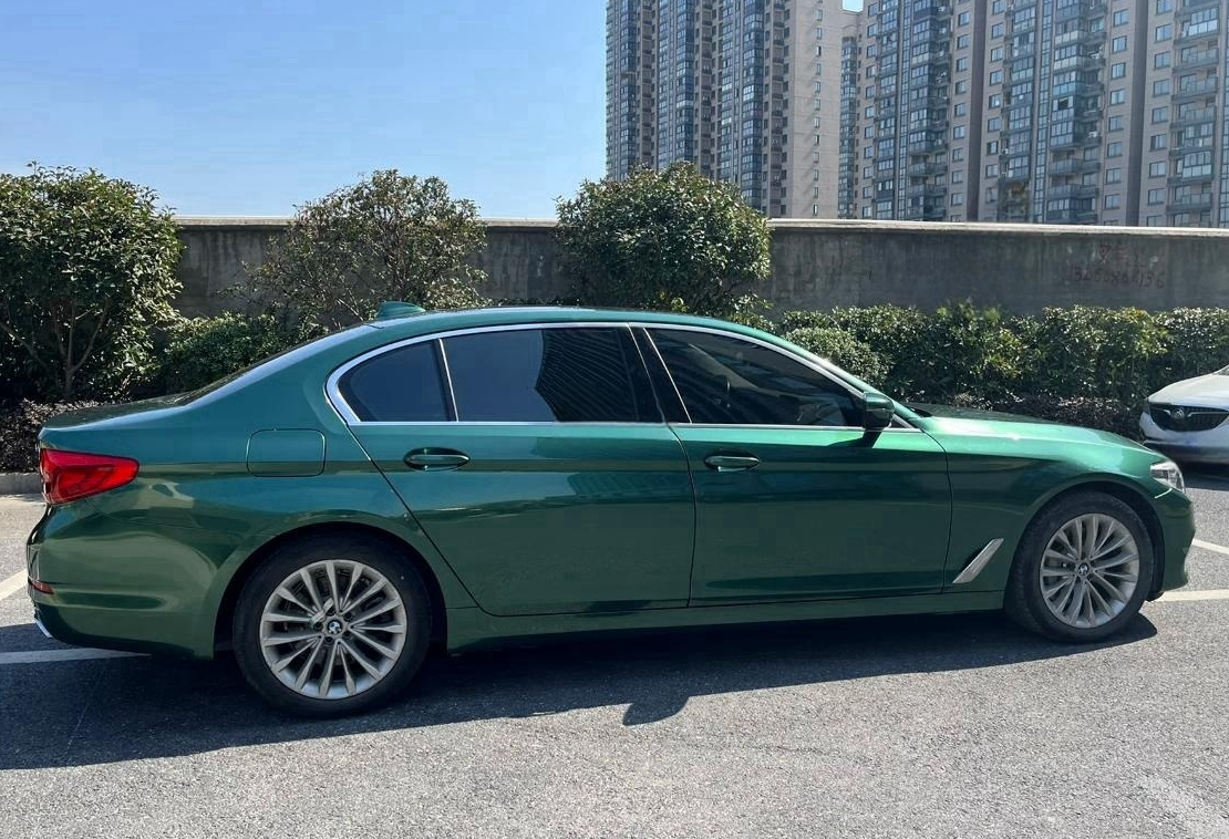 Gloss Metal Emerald Green Car Vinyl Wrap review 3