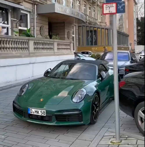 High Gloss Vintage Racing Green Car Vinyl Wrap review 