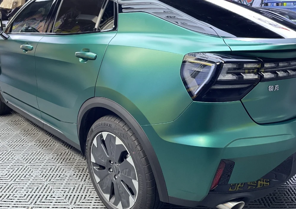 Matte Metallic Emerald Green Car Vinyl Wrap  review Jade N Nguyen 03