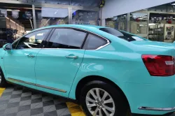 Super Gloss Tiffany Blue Car Vinyl Wrap review Oakone Stone 02