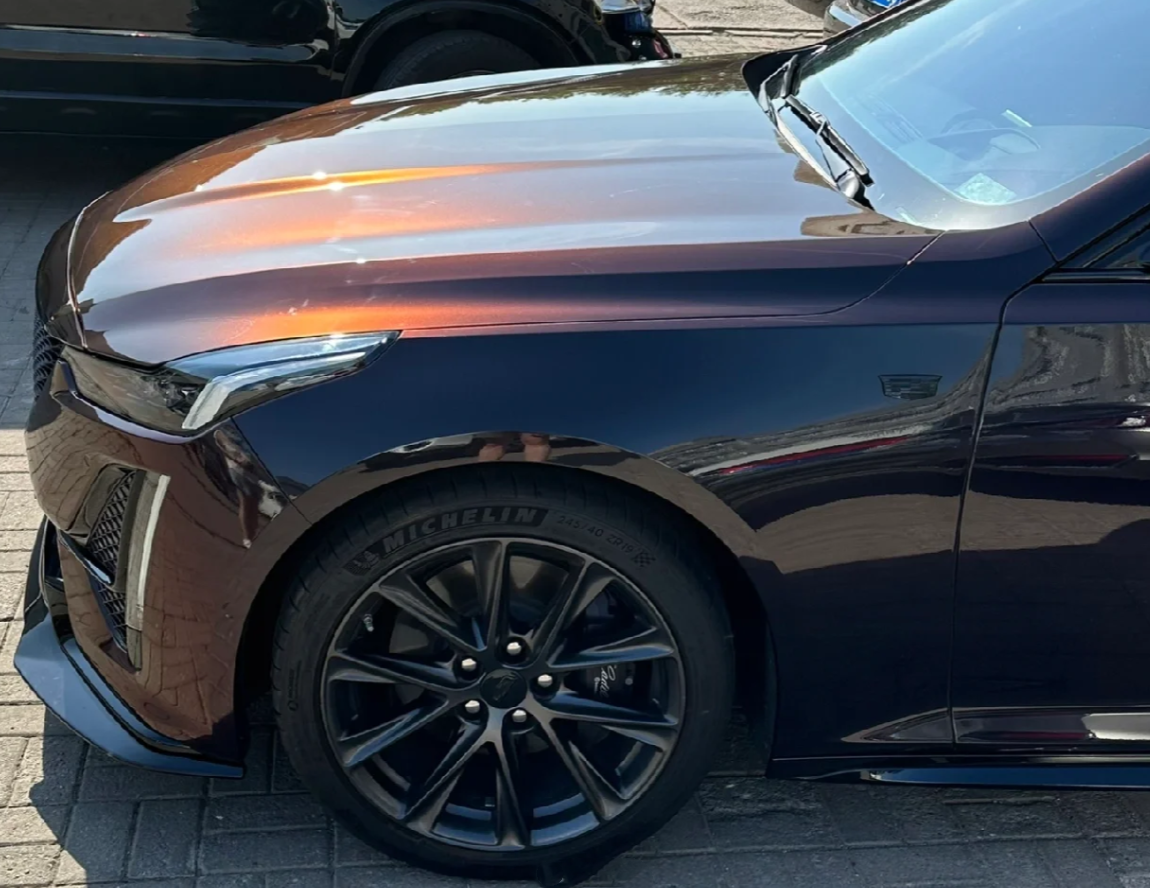 PET Gloss Shifting Red to Black Car Vinyl Wrap review 1