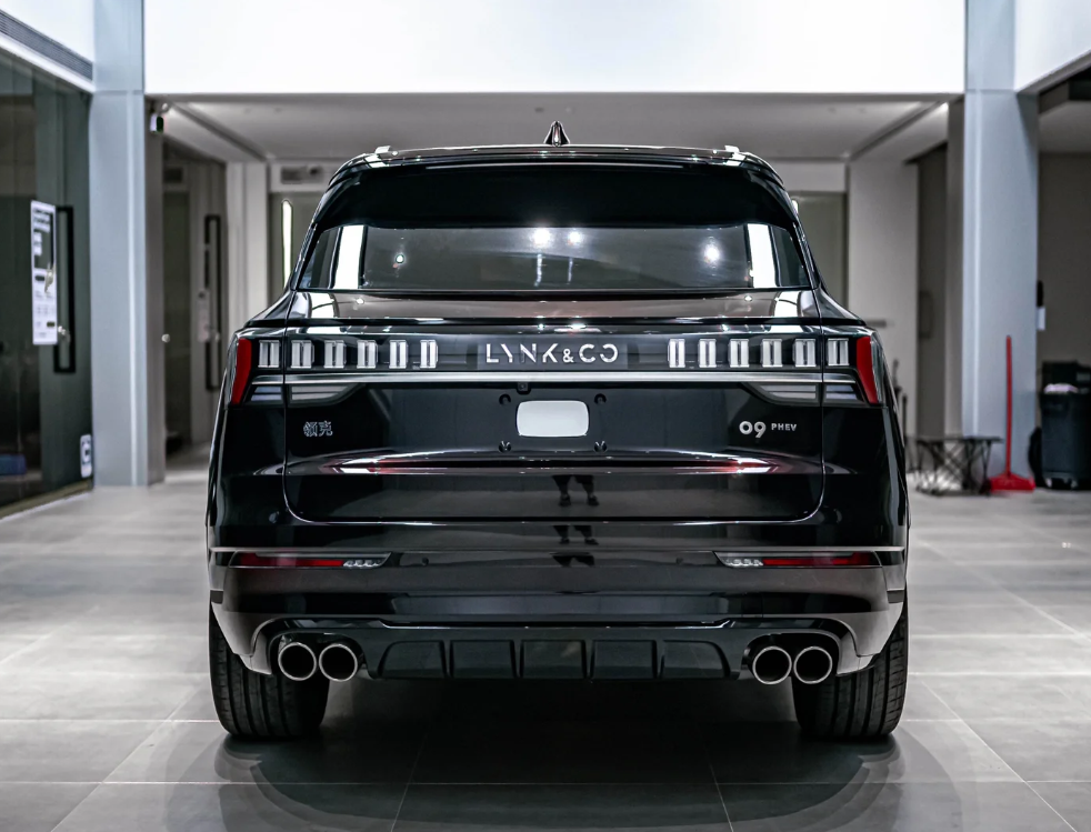 PET Gloss Shifting Red to Black Car Vinyl Wrap review 3