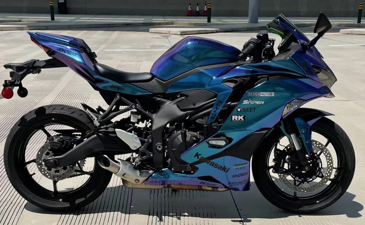 Matte Diamond Purple Blue Car Vinyl Wrap review Mathew Mehnert 01