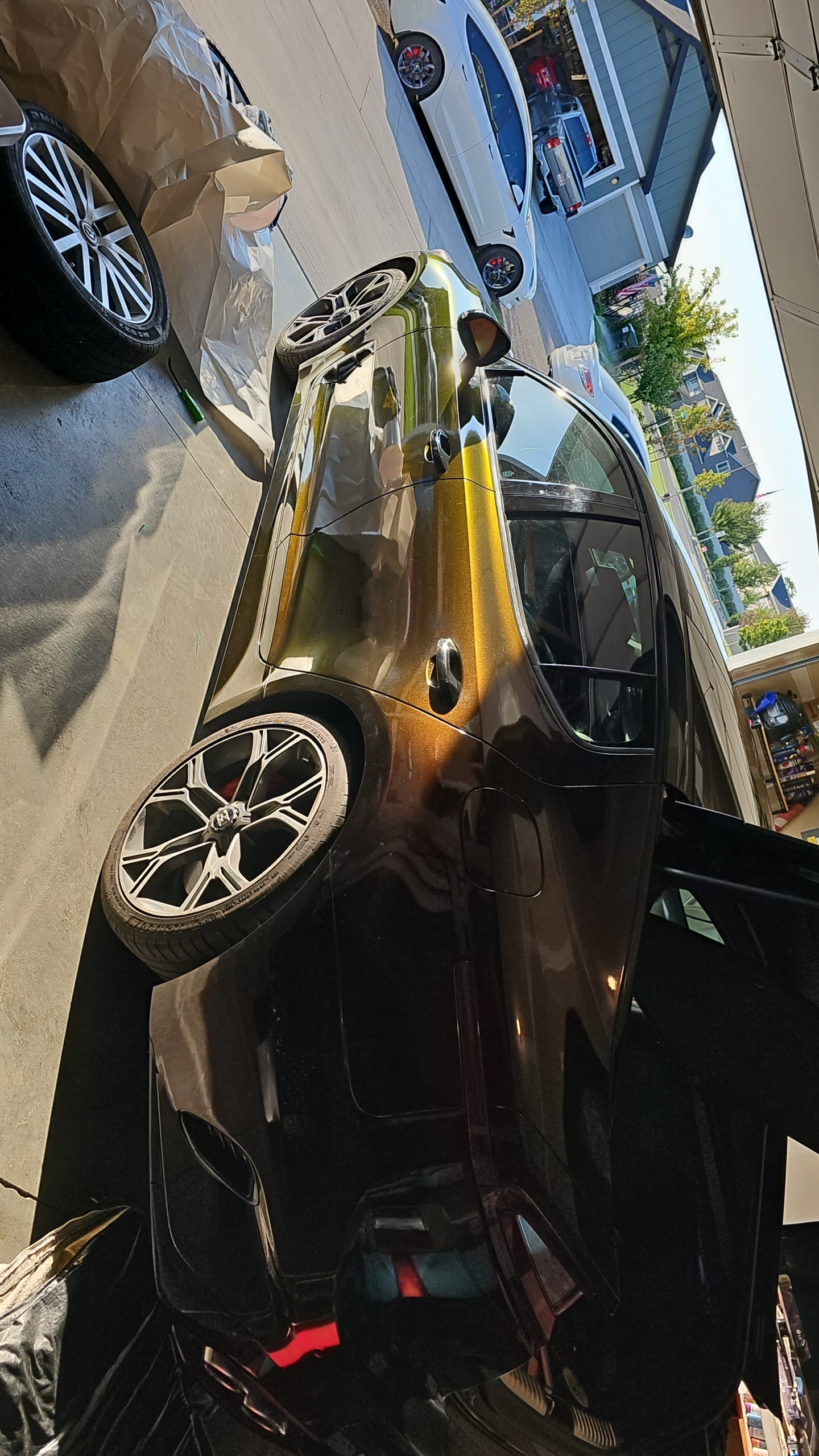 PET Gloss Shifting Red to Black Car Vinyl Wrap review 2