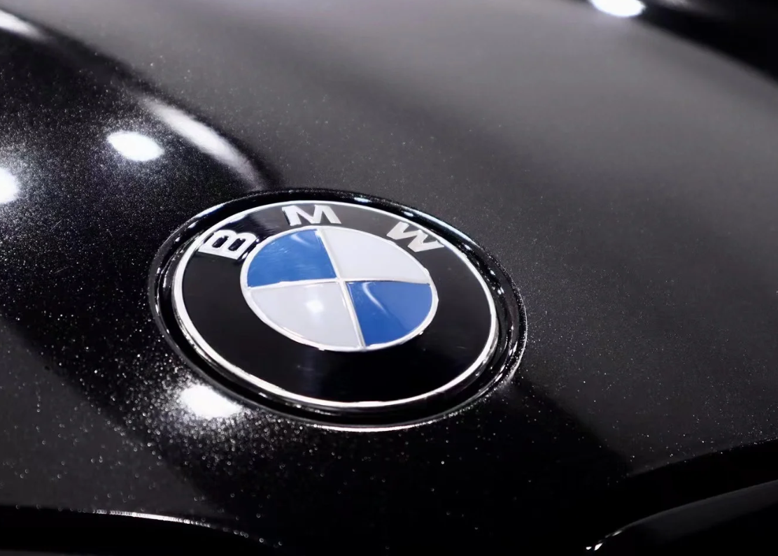 Gloss Metallic Black Car Vinyl Wrap review 1