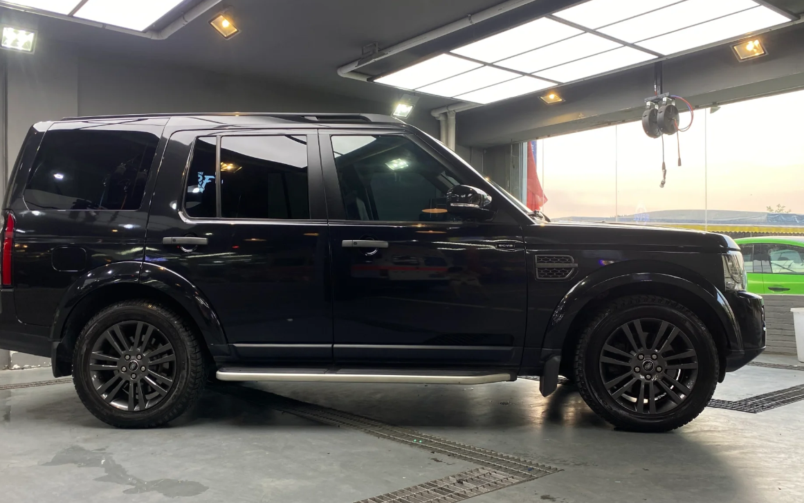 Gloss Metallic Black Car Vinyl Wrap review 1