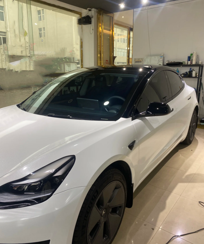 Super Gloss Diamond White Car Vinyl Wrap review Carolyn Phillips 04