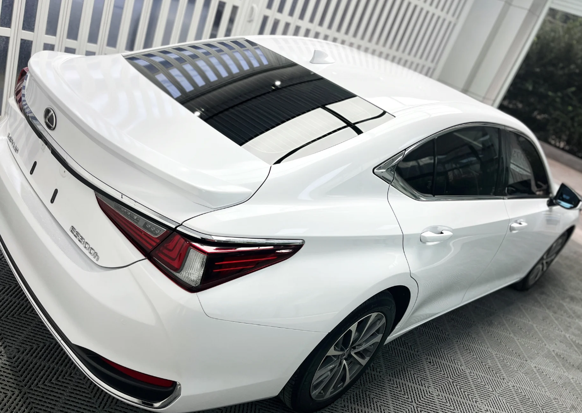 Super Gloss Diamond White Car Vinyl Wrap review Vlad 02