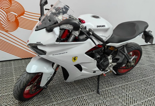 Super Gloss Diamond White Car Vinyl Wrap review 