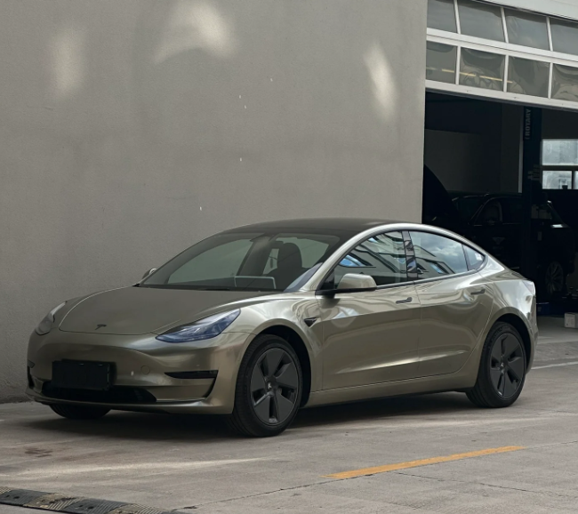 Super Gloss Aventurine Green Car Vinyl Wrap review Varinder singh 02