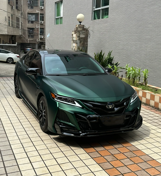 Matte Venom Green Car Vinyl Wrap review 4