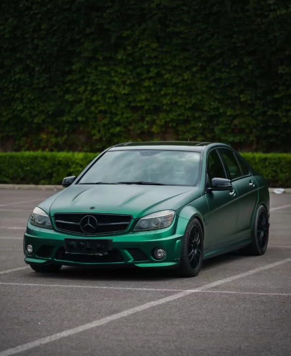 Matte Venom Green Car Vinyl Wrap review 3