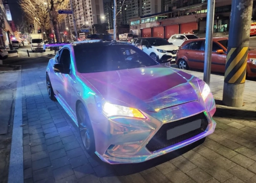 Holographic Chrome Rainbow White Car Vinyl Wrap (Non-Stretchable) review 