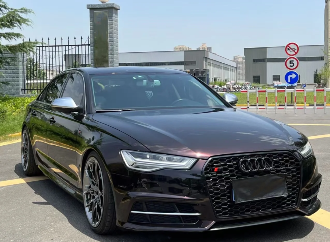 PET Gloss Shifting Red to Black Car Vinyl Wrap review 2