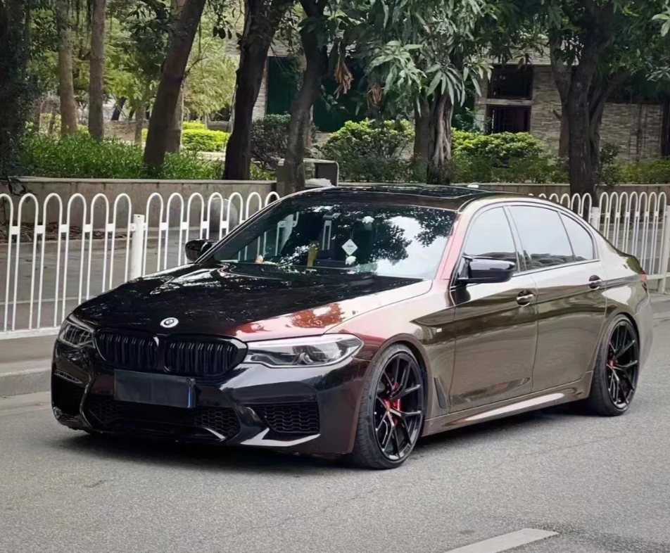 PET Gloss Shifting Red to Black Car Vinyl Wrap review 2