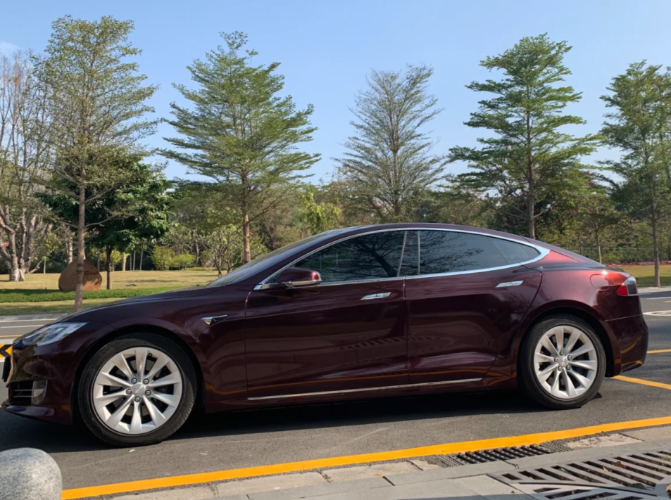 Gloss Metallic Black Rose Car Vinyl Wrap review 2