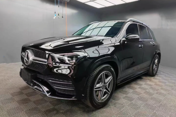 Gloss Metallic Black Car Vinyl Wrap review 1