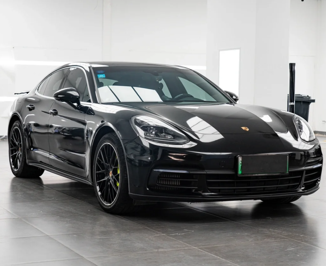 Gloss Metallic Black Car Vinyl Wrap review Phillip J Edwards 03