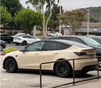 Matte Khaki Milan Car Vinyl Wrap review 1