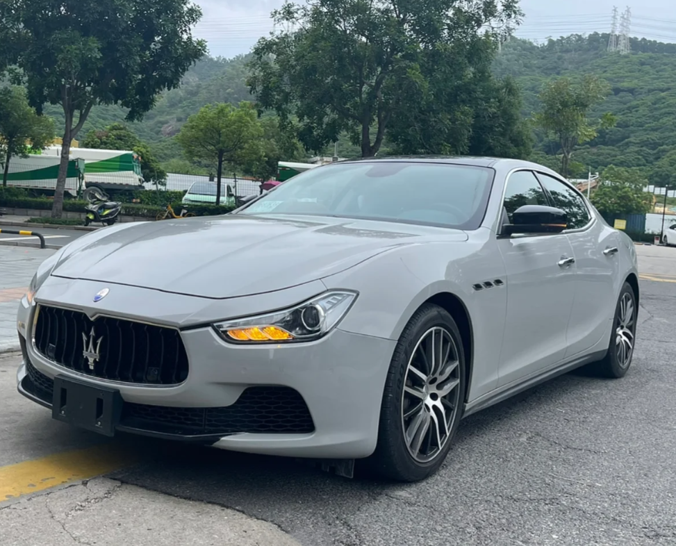 Super Gloss Light Nardo Grey Car Wrap review 1