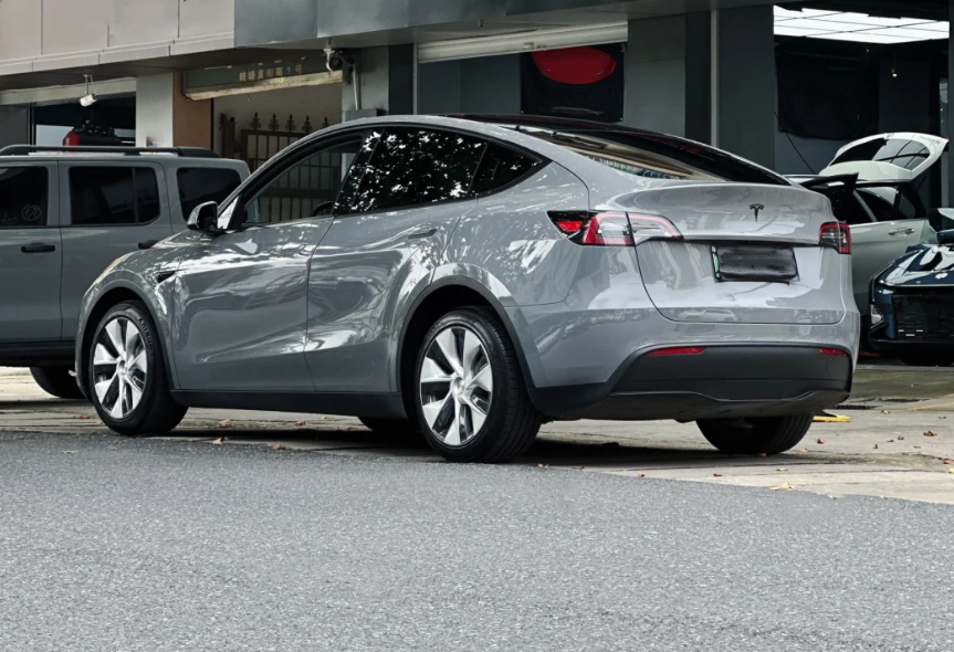 Super Gloss Light Nardo Grey Car Wrap review 1