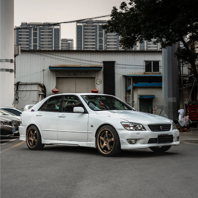 Super Gloss Crystal White Car Vinyl Wrap review 2