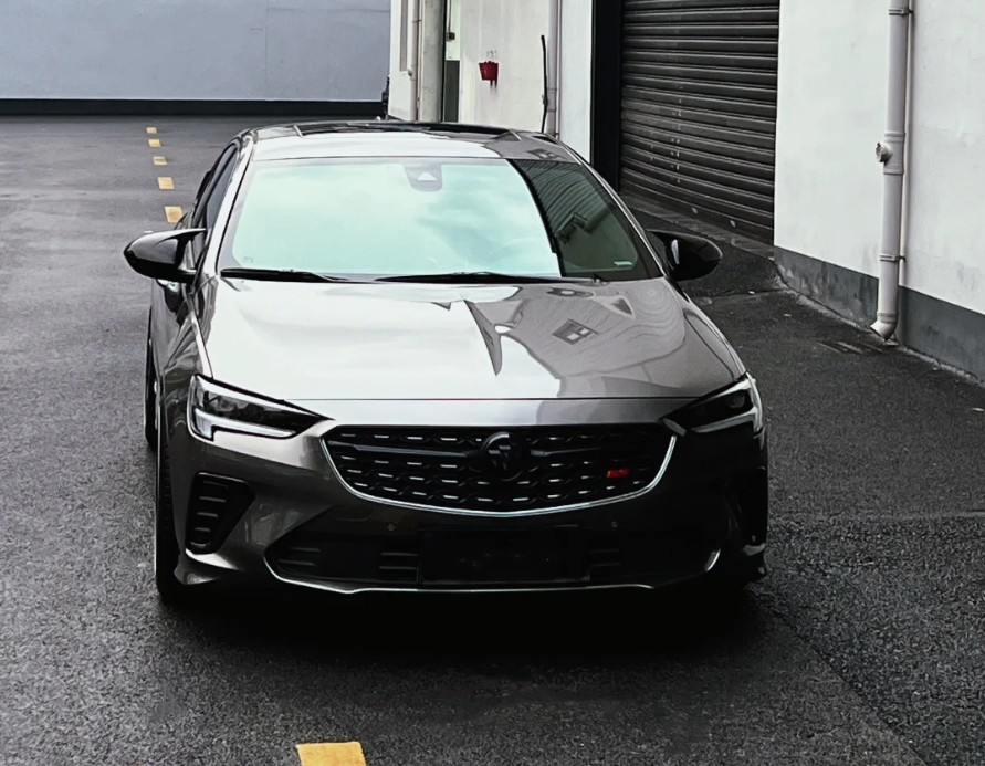 Gloss Metallic Metal Silver Car Vinyl Wrap review 4