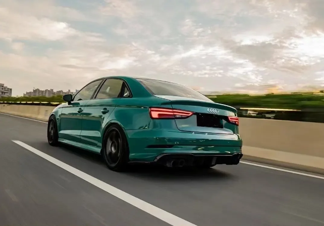 Super Gloss Pine Green Car Vinyl Wrap review 2