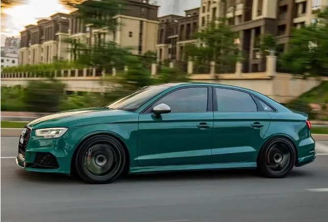 Super Gloss Pine Green Car Vinyl Wrap review 3