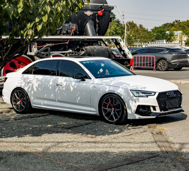 Gloss Pearl White Car Vinyl Wrap review 1