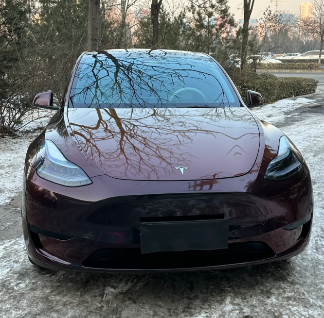 PET Gloss Shifting Red to Black Car Vinyl Wrap review 1