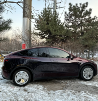 PET Gloss Shifting Red to Black Car Vinyl Wrap review 2