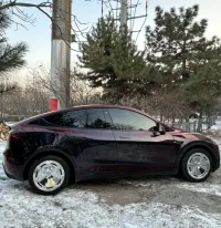 PET Gloss Shifting Red to Black Car Vinyl Wrap review 2
